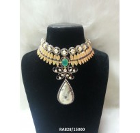 NECKLACE -RA828